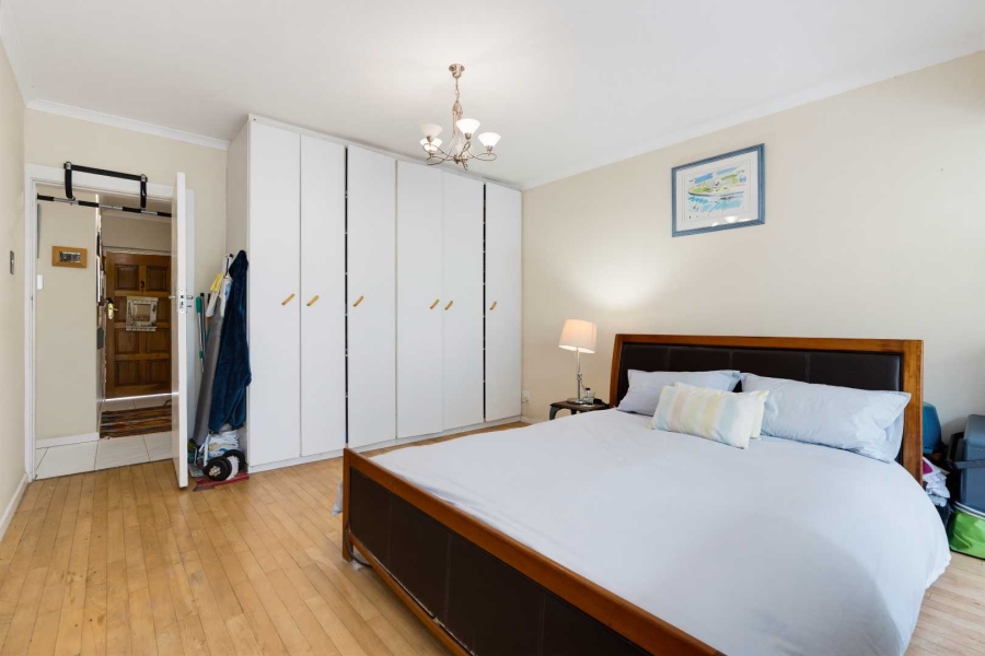 2 Bedroom Property for Sale in Green Point Western Cape